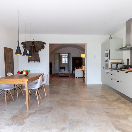 Les Canisses, Magnifique Appartement Avec Terrasse Au Coeur D'Uzes Exterior photo